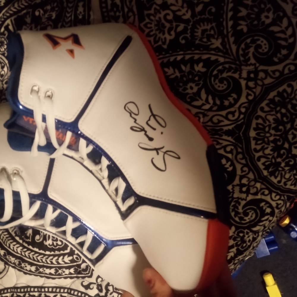 Stephen Murray Autographed Never worn